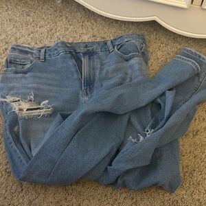 American Eagle Outfitters Light Blue Curvy Mom Jeans